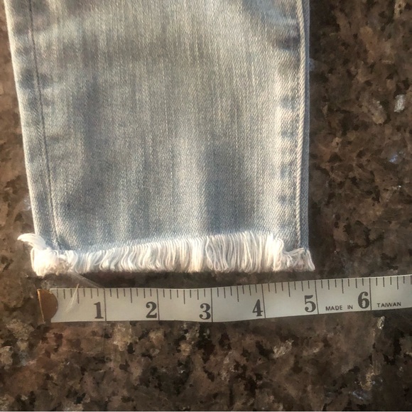 MADEWELL 9” High-Rise Skinny Crop Jean, Button Front Edition w/ Fringed … - Picture 12 of 13